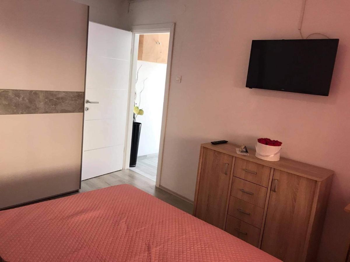 רוביני Apartment Jonas מראה חיצוני תמונה